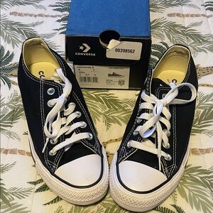 Converse Women’s Black and White Sneakers
